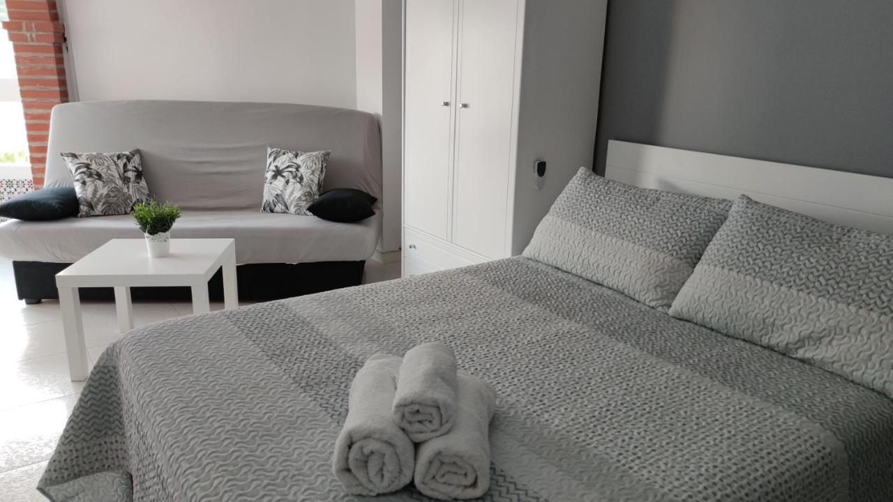 Estudio Torrox Playa- Vistas Al Mar Y Piscina Экстерьер фото